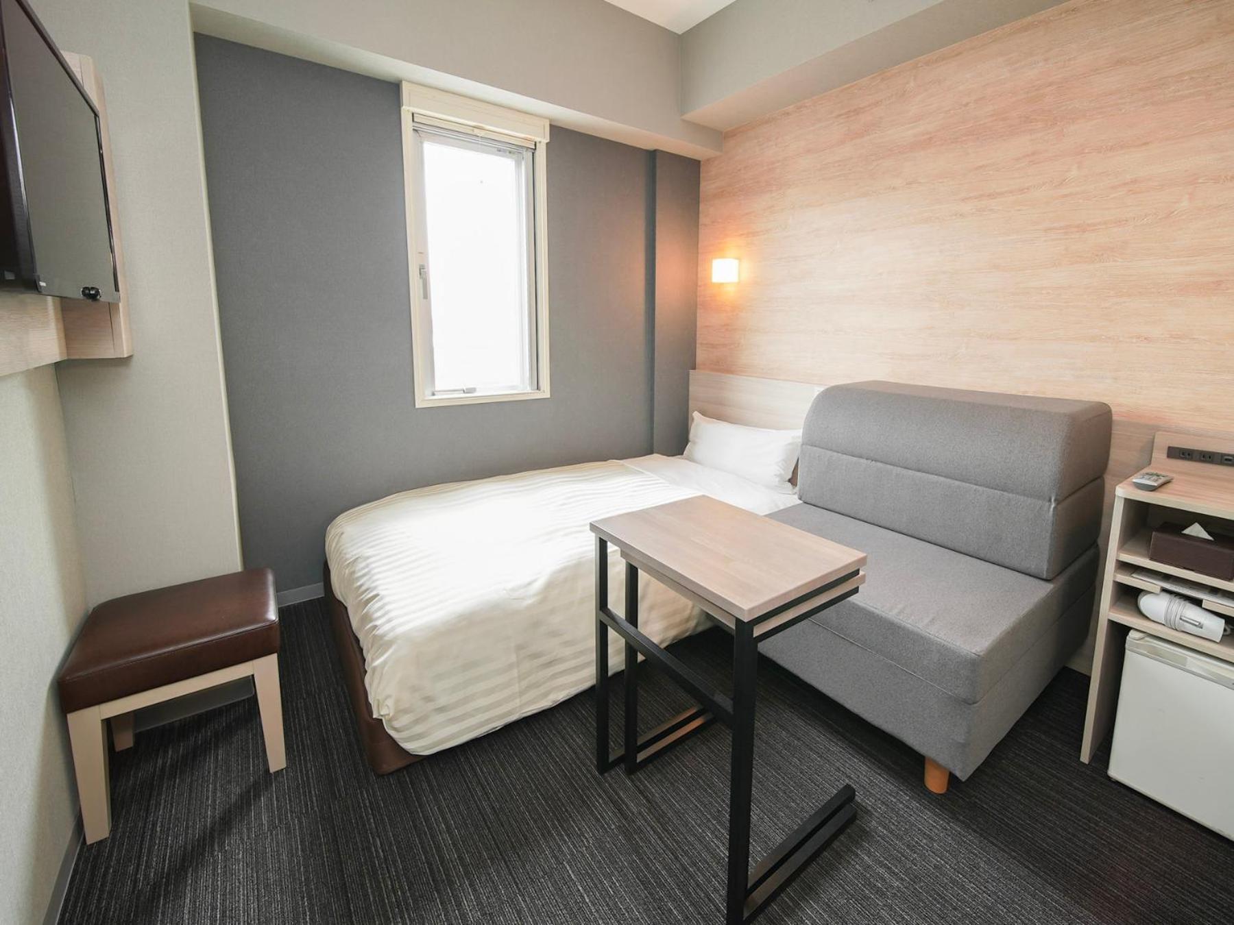 Super Hotel Kofu Showa Inter Екстер'єр фото